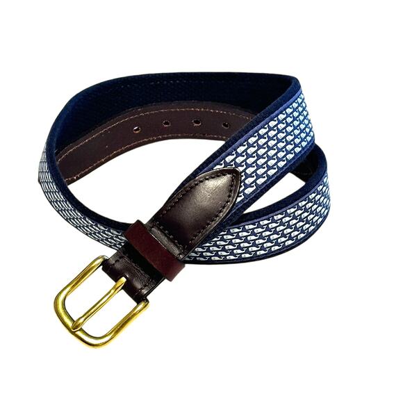 Vineyard Vines Whale Club Leather Belt Mens Size 28 Cowhide Solid Brass Buckle - Picture 2 of 9